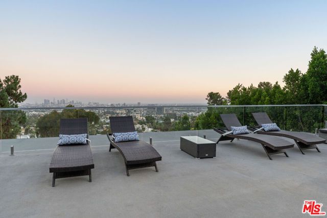 6181 Temple Hill Drive, Los Angeles, CA 90068