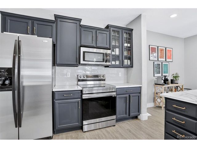 10098 Bluffmont Ln, Lone Tree, CO 80124