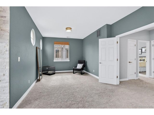 10098 Bluffmont Ln, Lone Tree, CO 80124