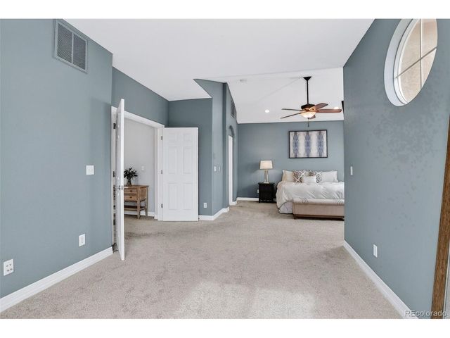 10098 Bluffmont Ln, Lone Tree, CO 80124