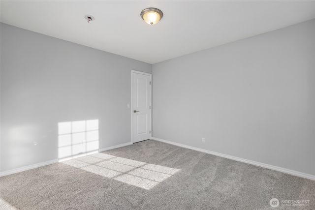 4924 N Vista Drive E, Bonney Lake, WA 98391