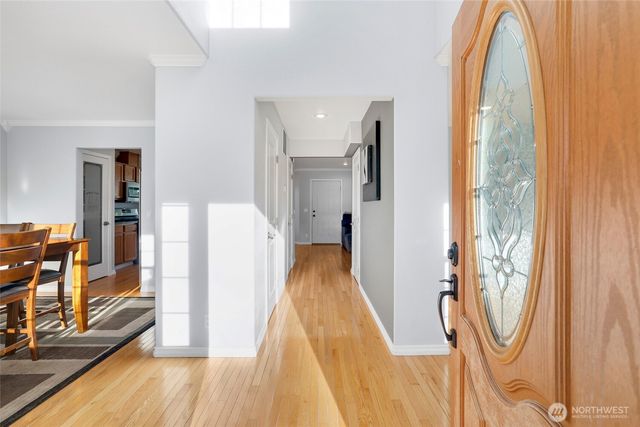 4924 N Vista Drive E, Bonney Lake, WA 98391