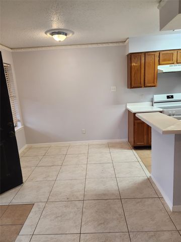 3624 Parkridge Drive 213, Dallas, TX 75234