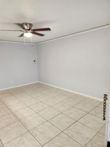 3624 Parkridge Drive 213, Dallas, TX 75234