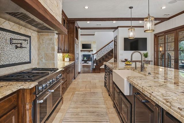250 Falcon Ridge, Aledo, TX 76008