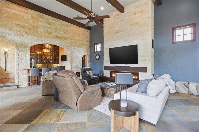 250 Falcon Ridge, Aledo, TX 76008