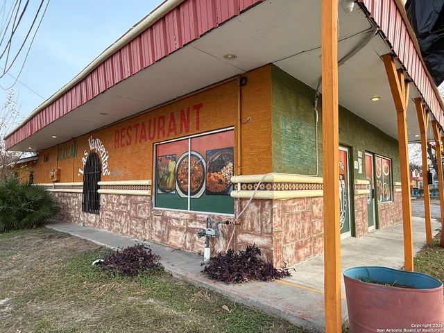 5402 S Zarzamora, San Antonio, TX 78211