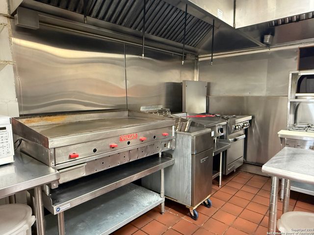 5402 S Zarzamora, San Antonio, TX 78211