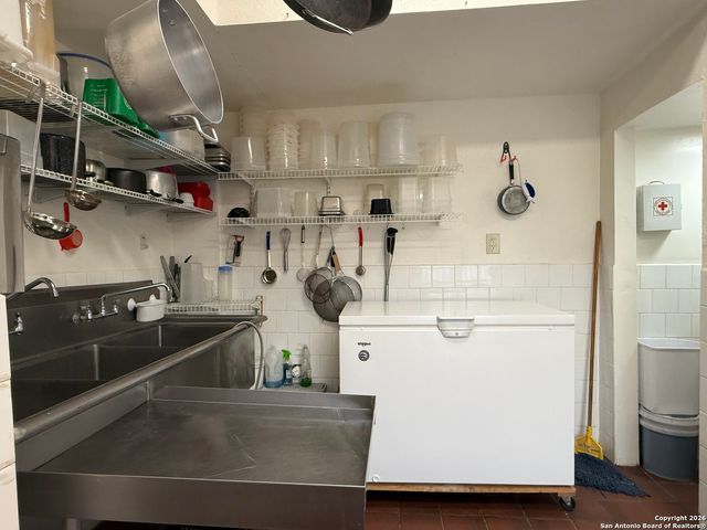 5402 S Zarzamora, San Antonio, TX 78211