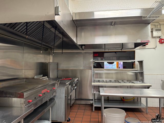 5402 S Zarzamora, San Antonio, TX 78211