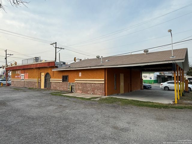 5402 S Zarzamora, San Antonio, TX 78211
