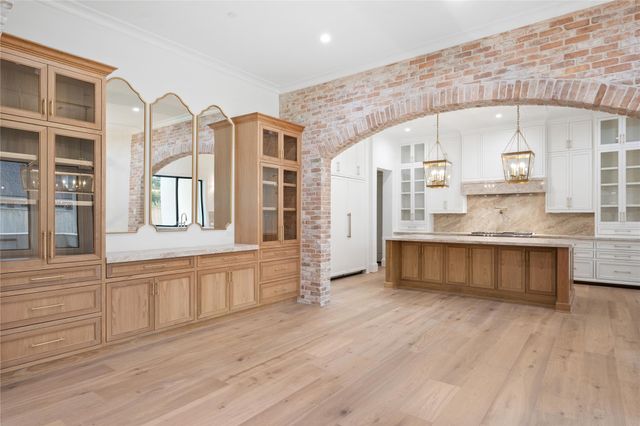 14006 Woodthorpe Lane, Houston, TX 77079