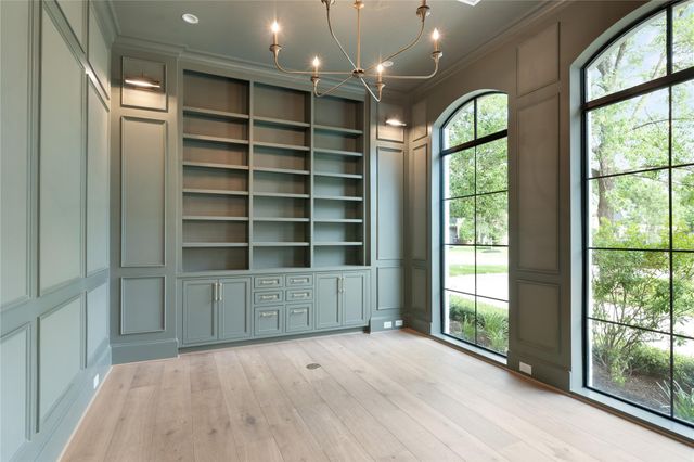 14006 Woodthorpe Lane, Houston, TX 77079