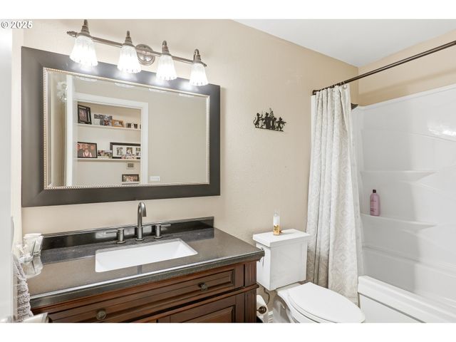 2185 Sw 9TH Ct, Gresham, OR 97080