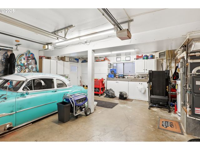 2185 Sw 9TH Ct, Gresham, OR 97080