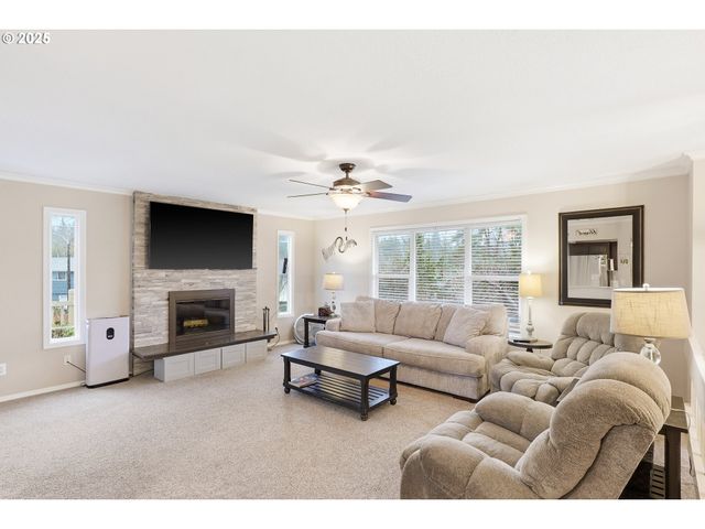 2185 Sw 9TH Ct, Gresham, OR 97080