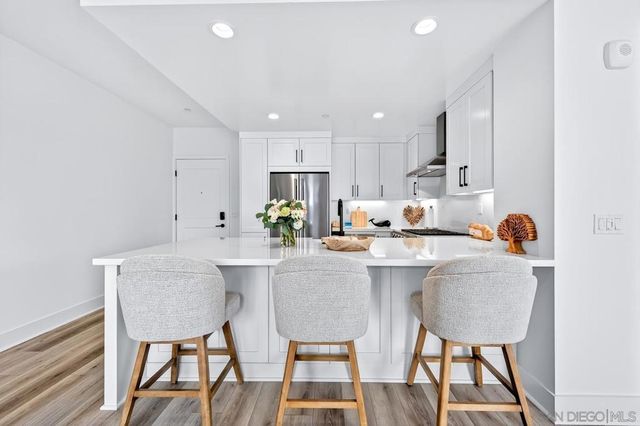 1101 Catania Ct 201, Encinitas, CA 92024