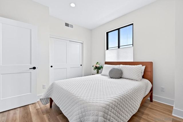 1101 Catania Ct 201, Encinitas, CA 92024
