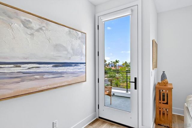 1101 Catania Ct 201, Encinitas, CA 92024