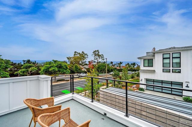 1101 Catania Ct 201, Encinitas, CA 92024
