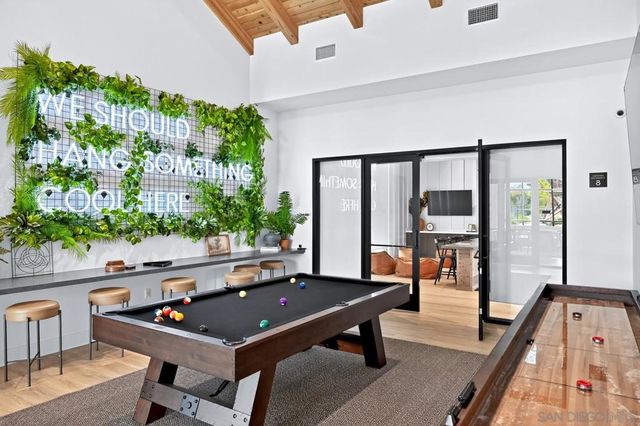 1101 Catania Ct 201, Encinitas, CA 92024