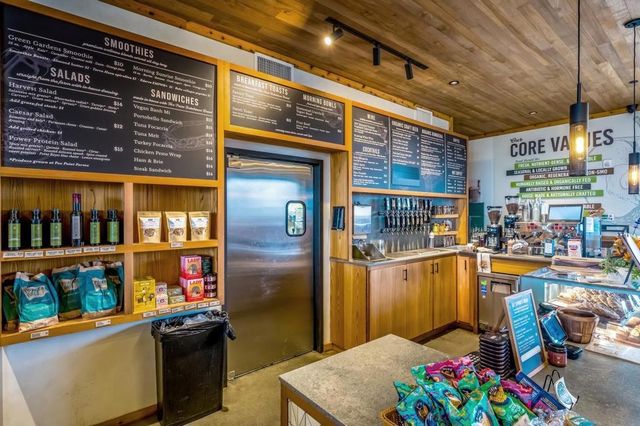 1101 Catania Ct 201, Encinitas, CA 92024