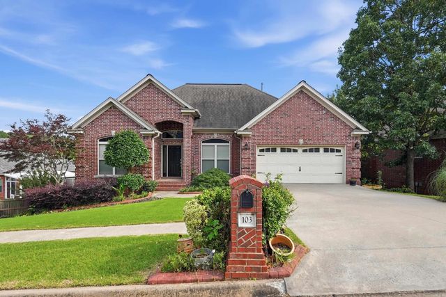 103 Beaver Creek Ln, Maumelle, AR 72113
