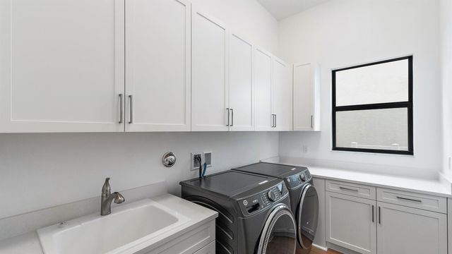 13250 Artisan Circle, Palm Beach Gardens, FL 33418