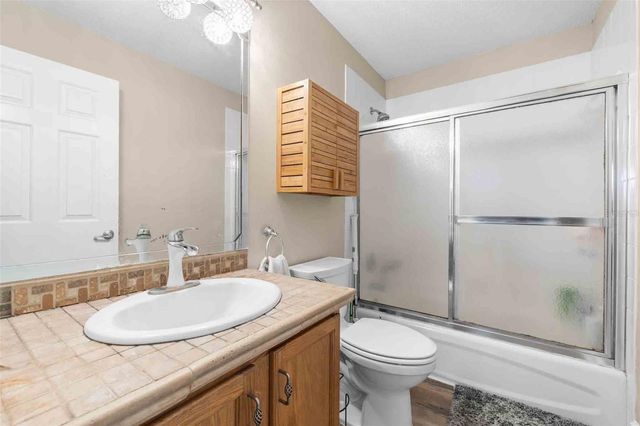 18103 PARADISE POINT DRIVE, Tampa, FL 33647