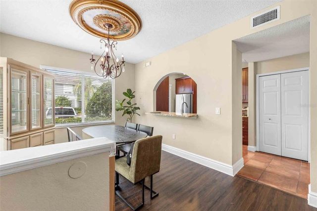 18103 PARADISE POINT DRIVE, Tampa, FL 33647