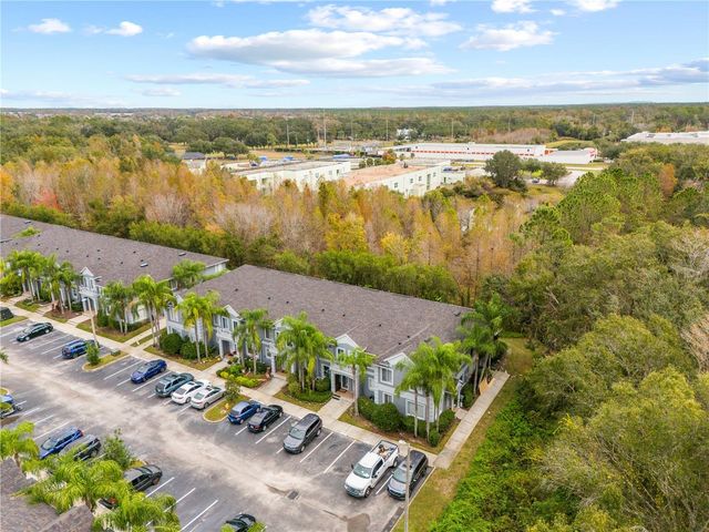 18103 PARADISE POINT DRIVE, Tampa, FL 33647