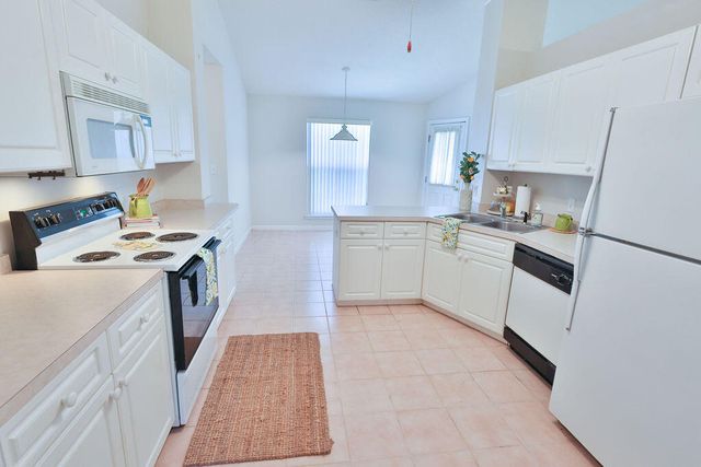 1029 Arthur Ashe Court, Fort Walton Beach, FL 32547