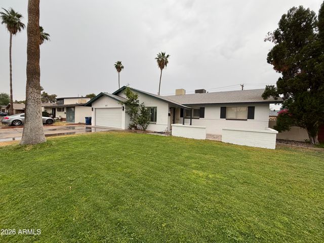 527 E HERMOSA Drive, Tempe, AZ 85282