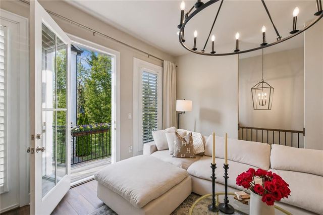 220 Mitchell Lane, Woodstock, GA 30188