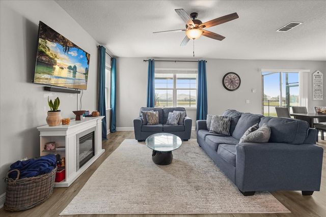 3943 CRAWLEY DOWN LOOP, Sanford, FL 32773
