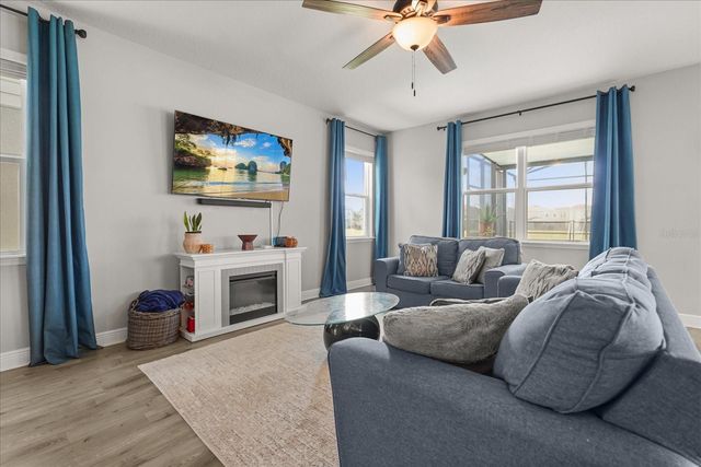 3943 CRAWLEY DOWN LOOP, Sanford, FL 32773