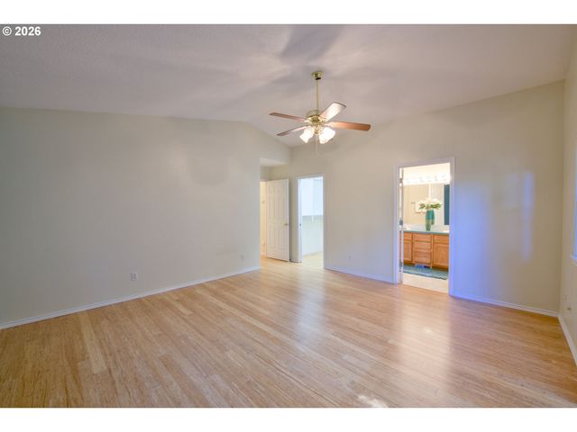 2179 Se GLENDALE Ct, Hillsboro, OR 97123