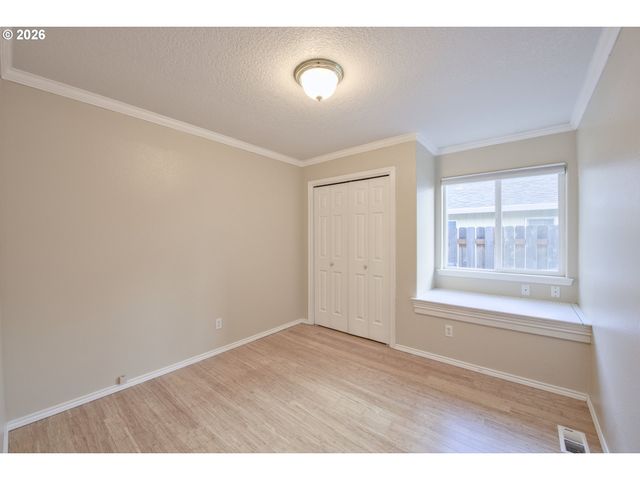 2179 Se GLENDALE Ct, Hillsboro, OR 97123