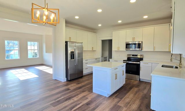 444 Wyndham Drive, Johnson City, TN 37615