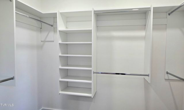 444 Wyndham Drive, Johnson City, TN 37615