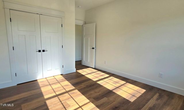 444 Wyndham Drive, Johnson City, TN 37615