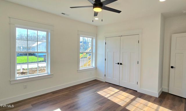 444 Wyndham Drive, Johnson City, TN 37615