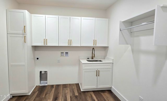 444 Wyndham Drive, Johnson City, TN 37615