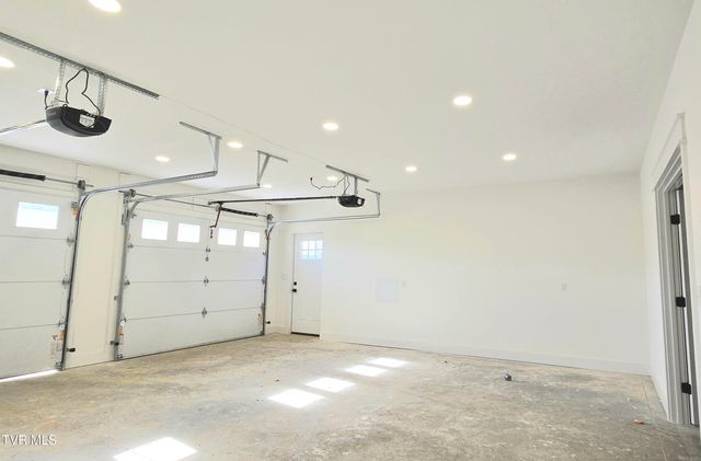 444 Wyndham Drive, Johnson City, TN 37615