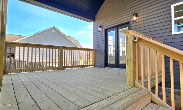 444 Wyndham Drive, Johnson City, TN 37615