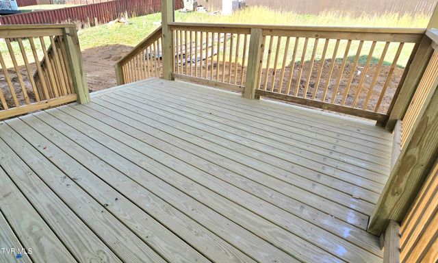 444 Wyndham Drive, Johnson City, TN 37615