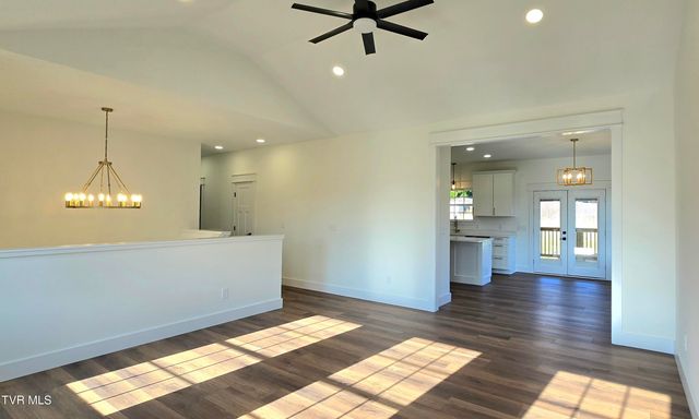 444 Wyndham Drive, Johnson City, TN 37615