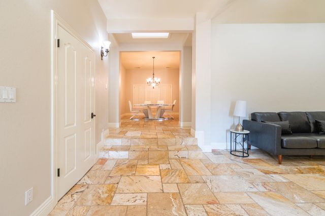 585 E Chesapeake Circle, Fresno, CA 93730