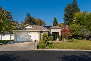 585 E Chesapeake Circle, Fresno, CA 93730