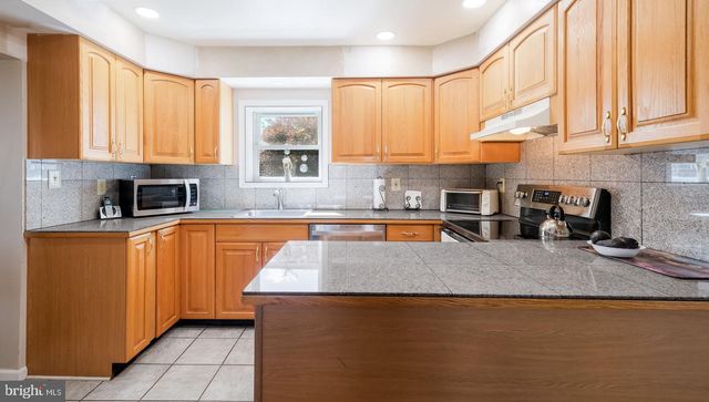 1915 GRAND AVE, Feasterville Trevose, PA 19053